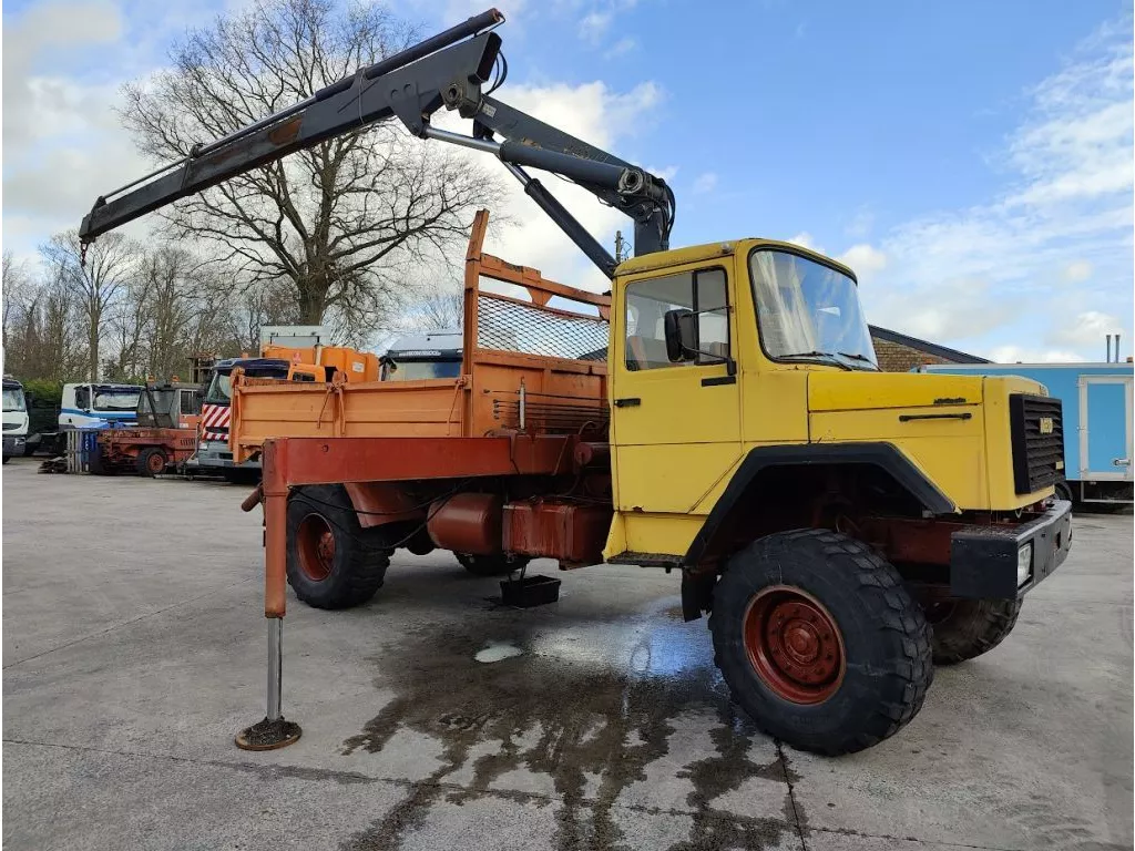 Iveco Magirus 160 150-16 4X4 + Bonfiglioli P 20000 Crane + Kipper