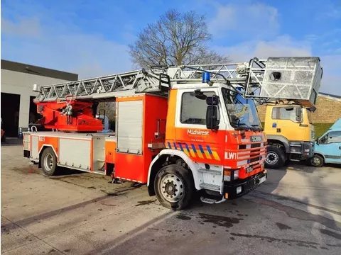 Scania P P93 ML 4X2 280 ZB + MAGIRUS DREHLEITER / FIRE LADDER / ECHELLE POMPIER - DLK 23-12 VARIO GL CC