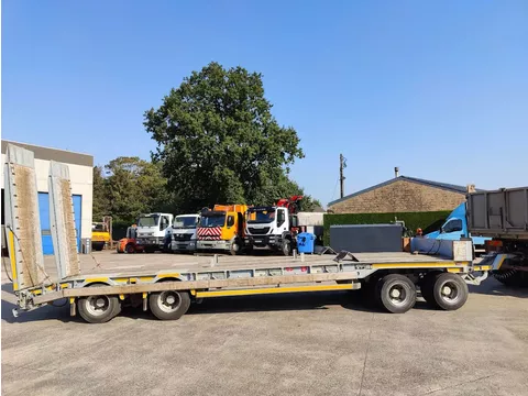 Kaiser R4004F 4 AXLE 40TON LOWBED TRAILER / PORTE CHAR / MACHINE TPT