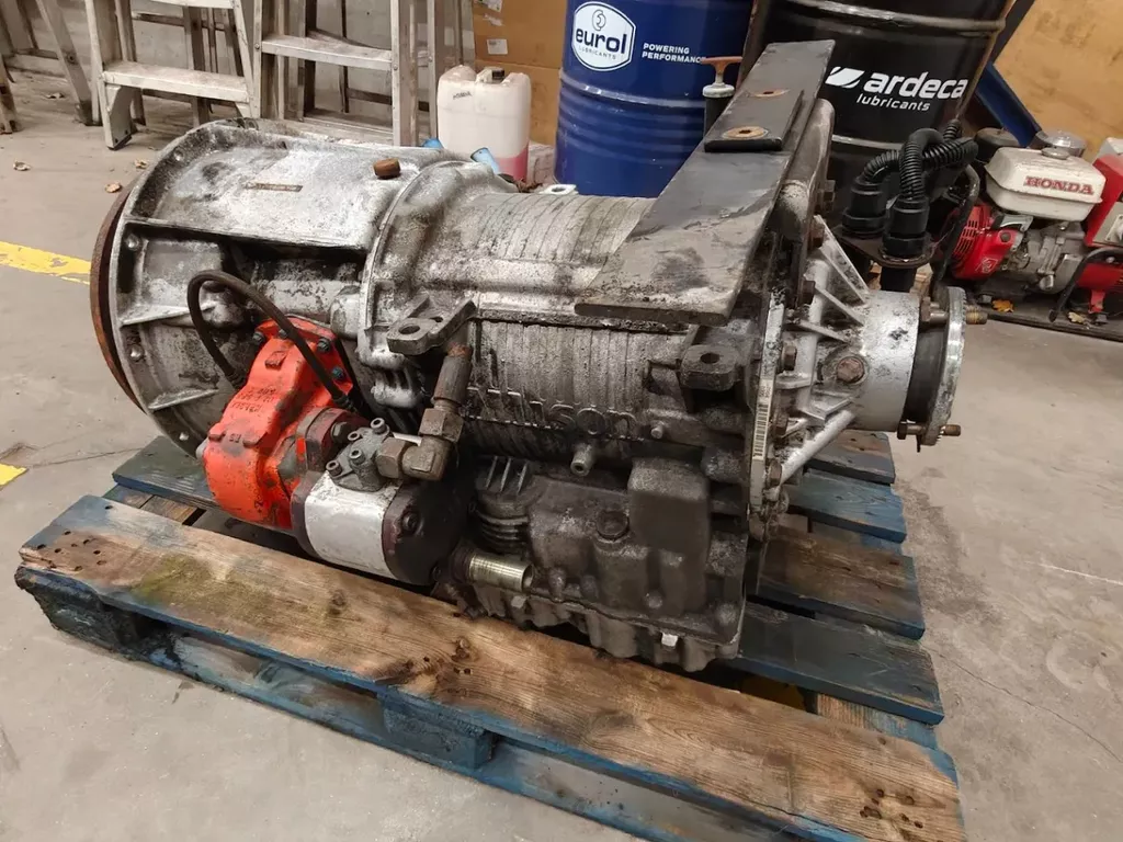 MOL YT Terminal Tractor - ALLISON 05K06 TID3 Automatic Gearbox + PTO