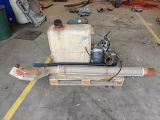 MAN TGA 33-430 6X6 - Exhaust / Auspuff / Echappement