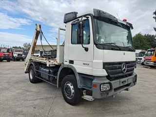 Mercedes-Benz Actros 1832 KN 4X2 Manual Steel/Steel